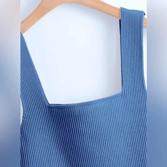 Verdusa Women's Square Neck Sleeveless Solid Ribbed Knit Crop Top Tank - Picture 4 of 4